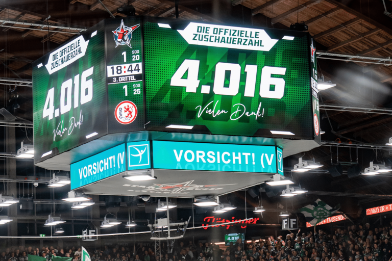 Videowürfel Anzeige Zuschaueranzahl Starbulls Rosenheim